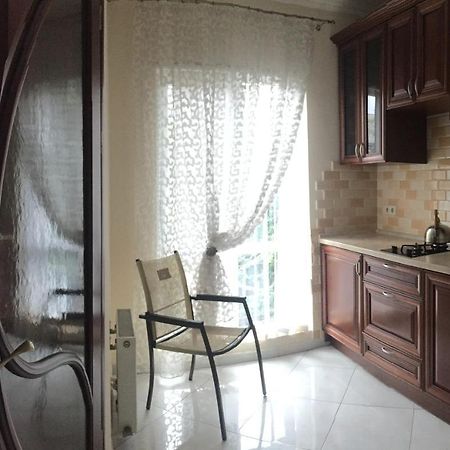 Ferienwohnung Cozy Studio Near Greek Square Odessa Exterior foto